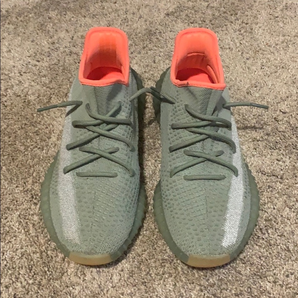 Yeezy desert sage size 9.5